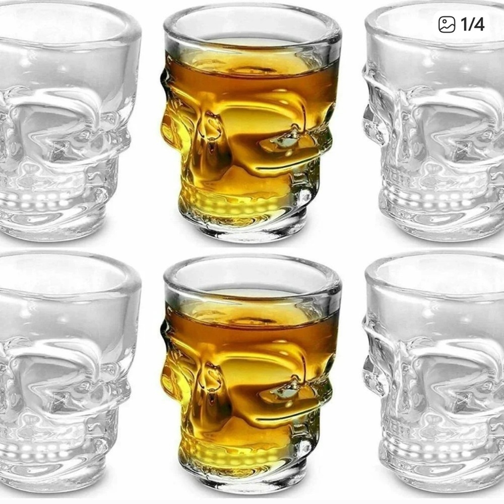 Clear Skull Shot Glasses Set